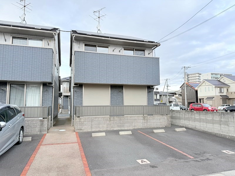 その他設備　駐車場は並列2台確保済