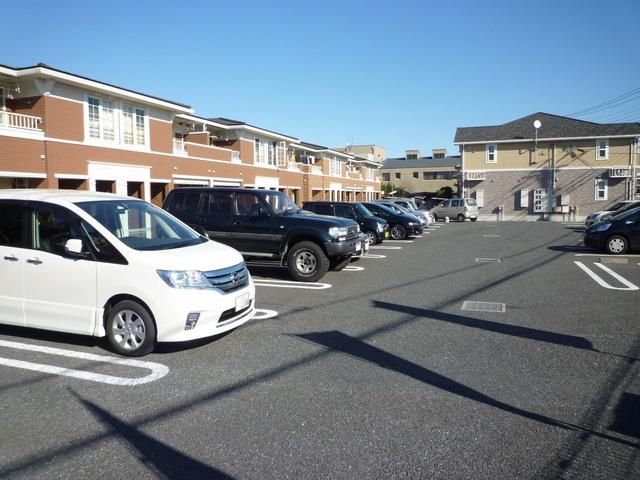 駐車場　駐車場