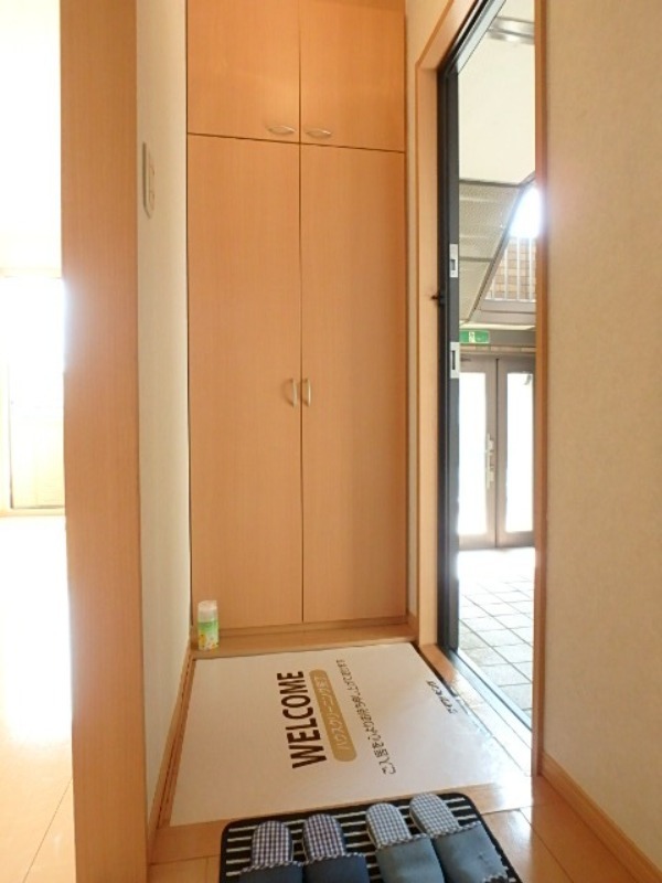 玄関　図面と現状に相違がある場合には現状を優先
