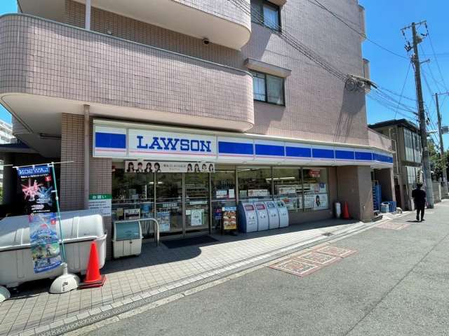 コンビニ　ローソン（コンビニ）まで721m