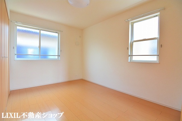 その他　６帖の洋室です。