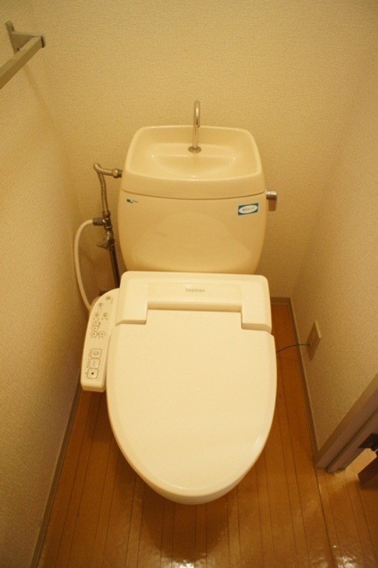 トイレ　図面と現状に相違がある場合には現状を優先