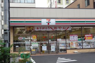 コンビニ　セブンイレブン大井町駅前中央通り店（コンビニ）まで90m