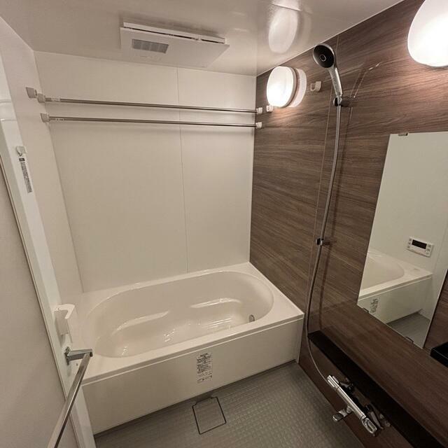 バス・シャワールーム　※写真は同タイプ住戸です。