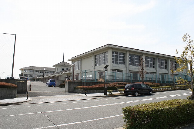 小学校　精華町立 東光小学校（小学校）まで775m
