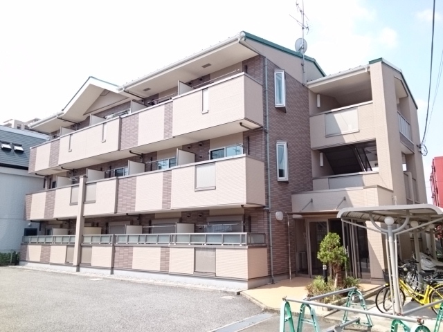 建物外観　安心のオートロック付き♪