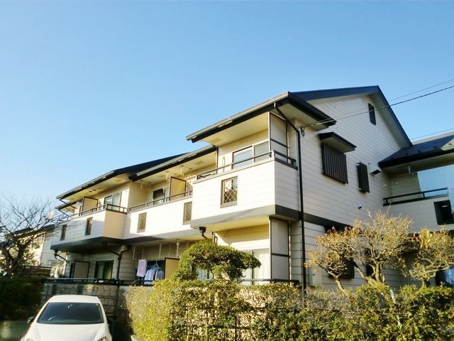 建物外観　★南向き日当たり良好・閑静な住宅街で落ち着いた環境です★
