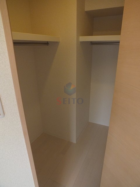 収納　ウォークインクローゼット