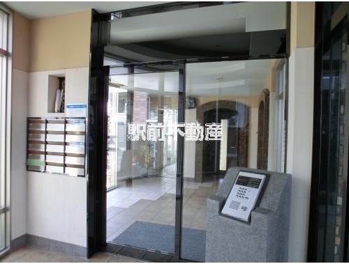 玄関　同タイプ別部屋