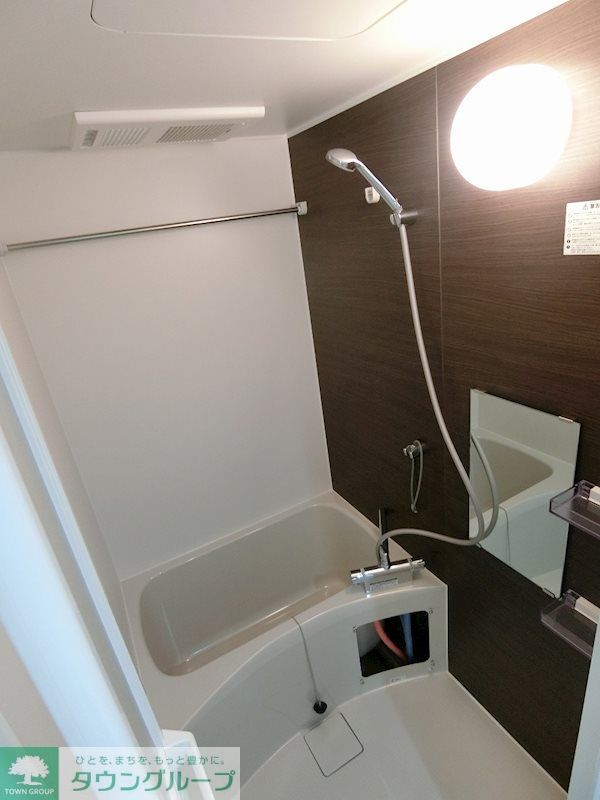 バス・シャワールーム　追焚きや浴室暖房乾燥機能付き！一日の終わりに快適なバスタイ…