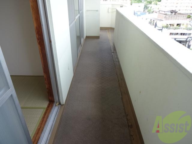 バルコニー　バルコニー広めです