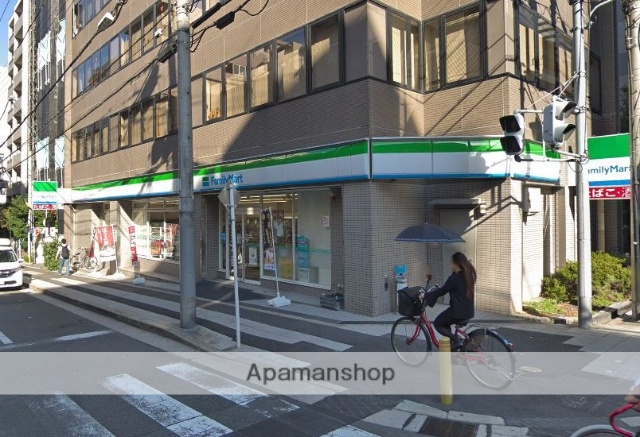 コンビニ　ファミリーマート　内久宝寺町三丁目店（コンビニ）まで126m