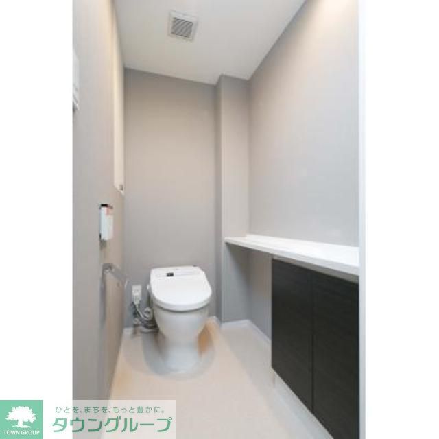 トイレ　※写真は同タイプ住戸です。