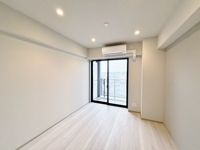 居室・リビング　上層階のお部屋の御写真です。