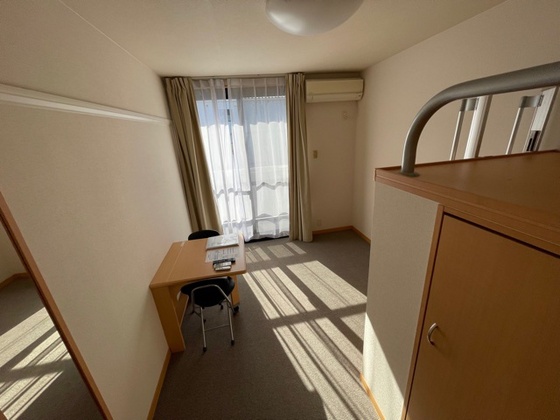 居室・リビング　※別部屋の写真です