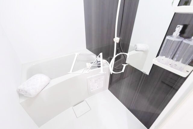 バス・シャワールーム　お風呂です。（家具は付きません）