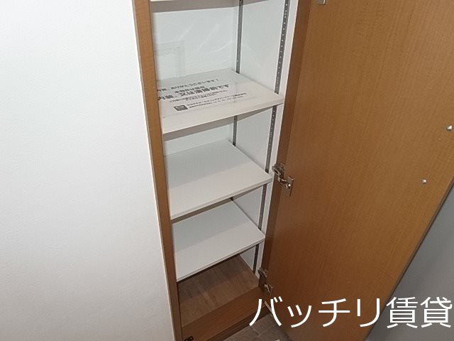 玄関　別号室イメージの為、現状を優先致します