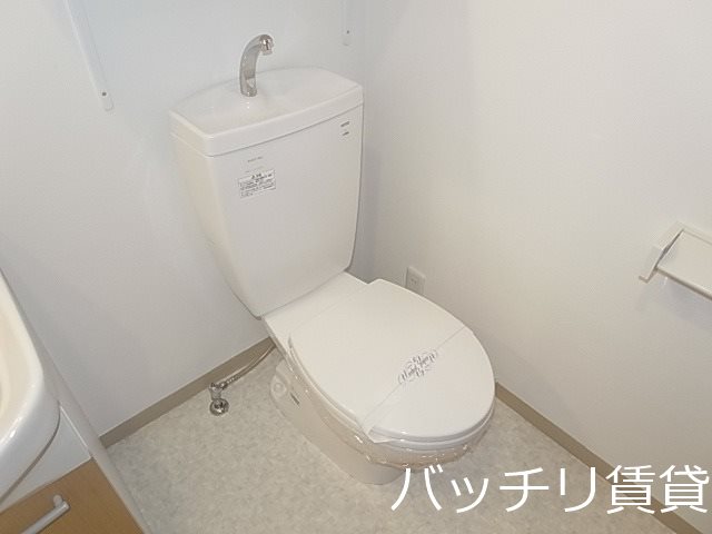 トイレ　別号室イメージの為、現状を優先致します