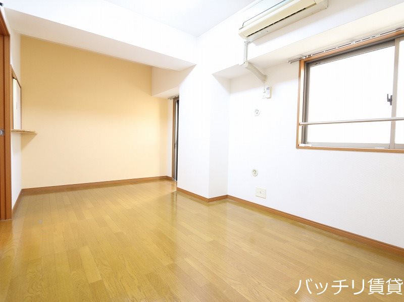 居室・リビング　画像は別号室イメージの為、現況を優先いたします。