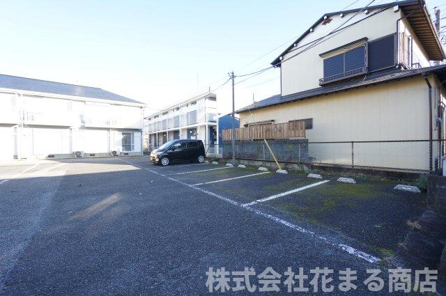 駐車場　リノベーションしているので、室内大変綺麗です！ 物件、駅でお
