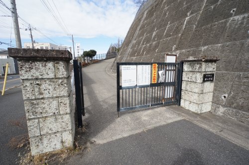 小学校　千葉市立都小学校（小学校）まで851m