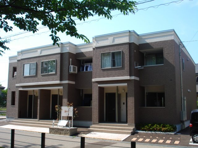 建物外観　外観写真（昼）