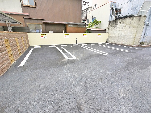 駐車場　駐車場があります