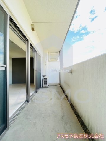 バルコニー　同マンション別部屋　参考写真