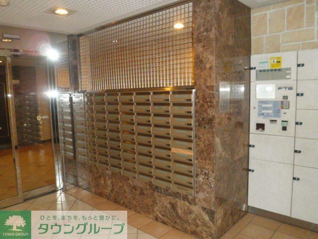 その他共有部分　毎日通るロビーはこのようになっています