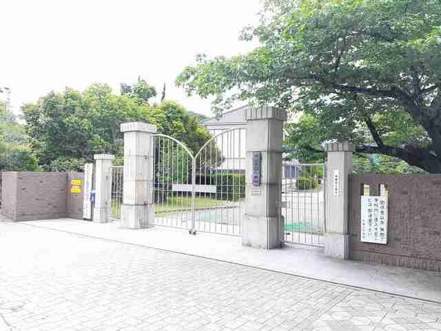 小学校　西脇市立西脇小学校（小学校）まで550m