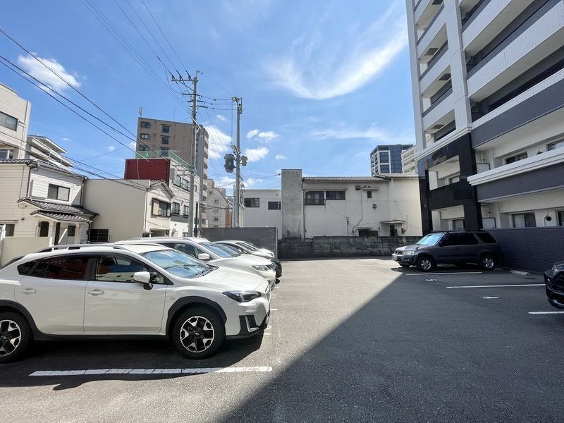 駐車場　駐車場