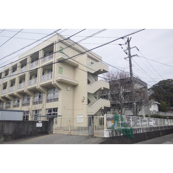 小学校　高知市立旭東小学校（小学校）まで1570m