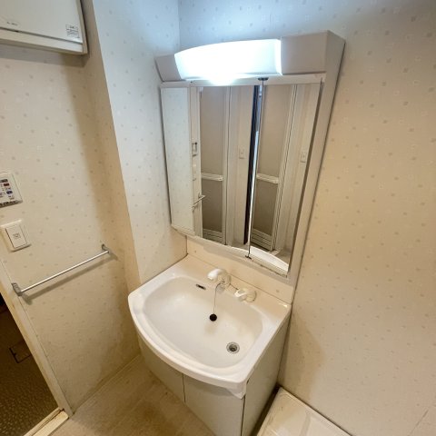 洗面設備　同仕様タイプです