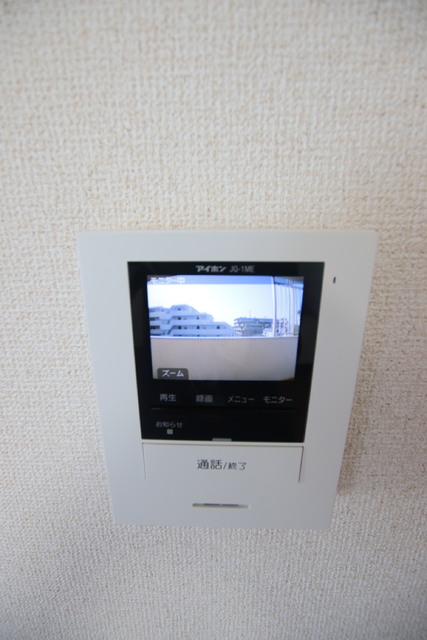 セキュリティ　来客時に便利なＴＶモニターホンです♪
