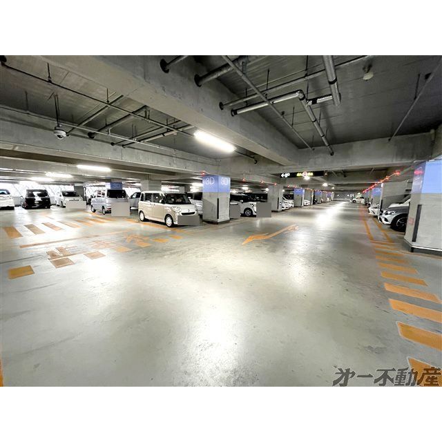 駐車場　駐車場