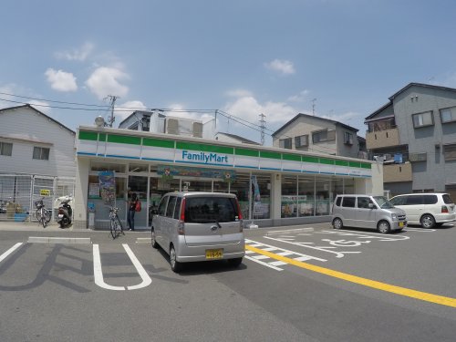 コンビニ　ファミリーマート　門真大倉町店（コンビニ）まで296m
