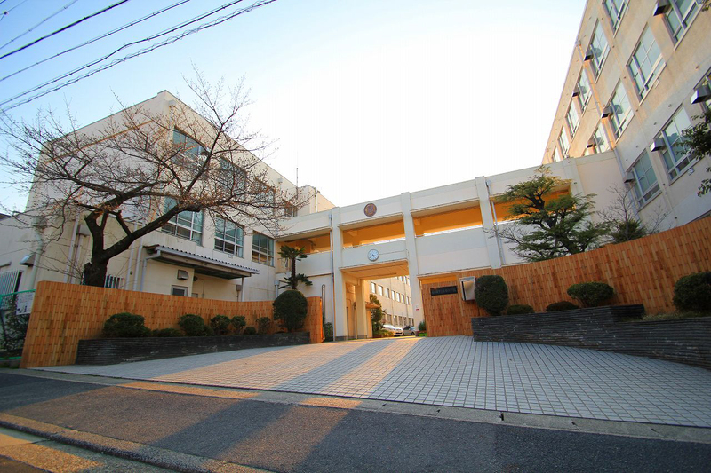 小学校　宮根小学校（小学校）まで558m