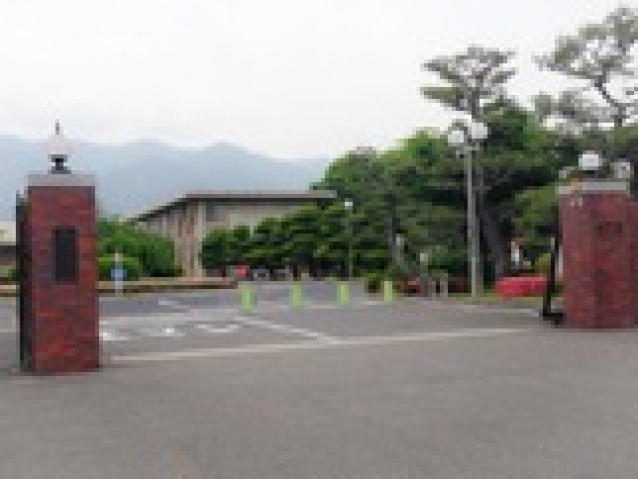 スーパー　ゆめマート八幡（スーパー）まで869m