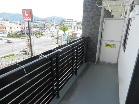 バルコニー　ベランダ
