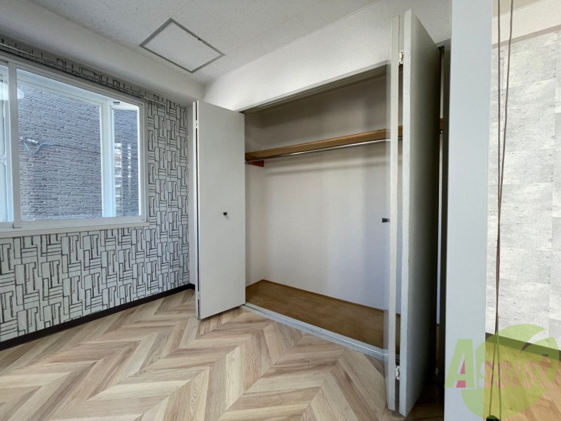 収納　寝室の収納です。部屋がすっきり片付きます。