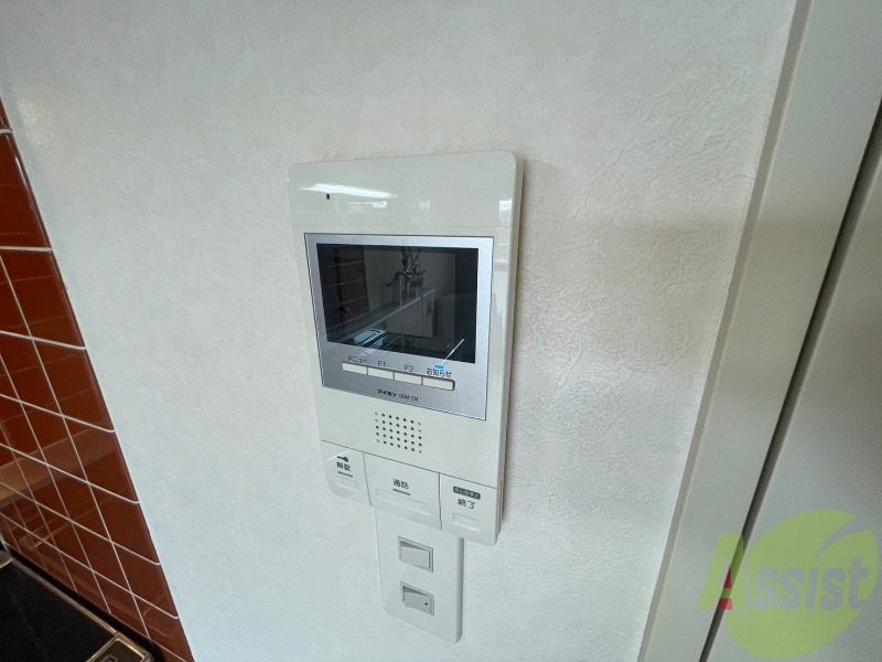 その他設備　モニター付きインターホンで来客の時はしっかり確認できます。