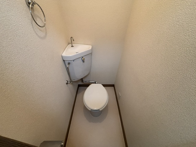 メゾンスズエンのトイレ写真