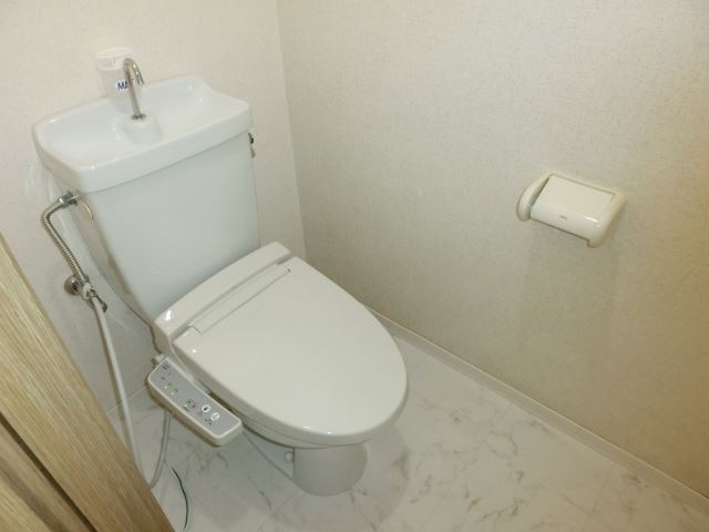 トイレ　落ち着く空間ですよ