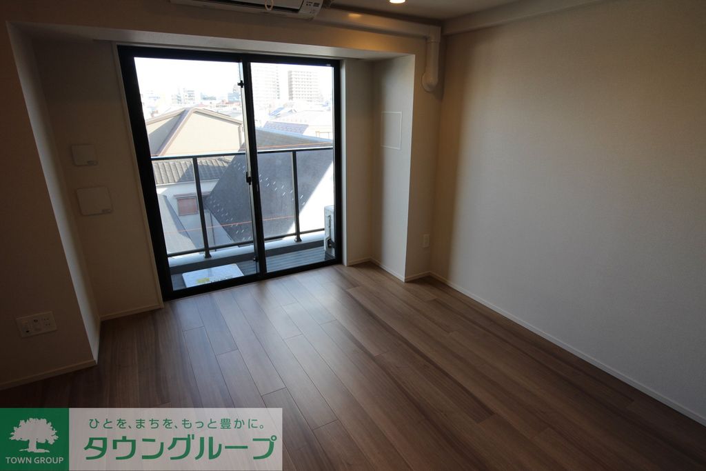居室・リビング　※別部屋参考写真