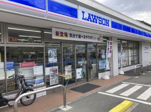 コンビニ　ローソン 港北鳥山町店（コンビニ）まで1051m