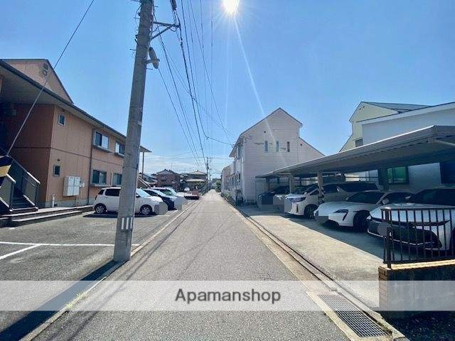 その他　前面道路（その他）まで0m