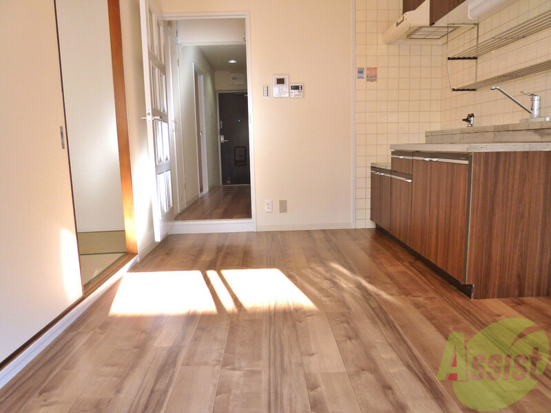 その他設備　やっぱり明るいお部屋ってイイですよねー。はい、そうですよね