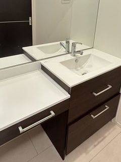 洗面設備　同仕様