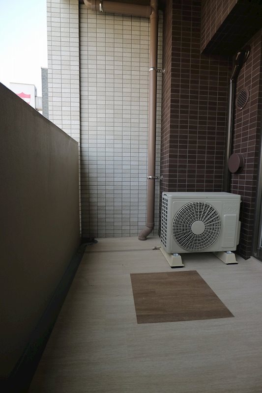 バルコニー　※別号室の参考写真になります。