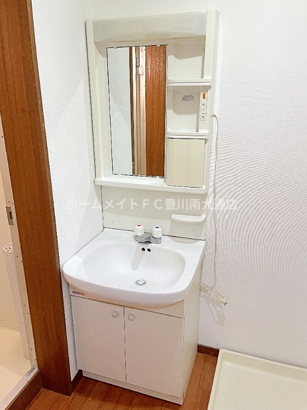 洗面設備　同型別部屋写真